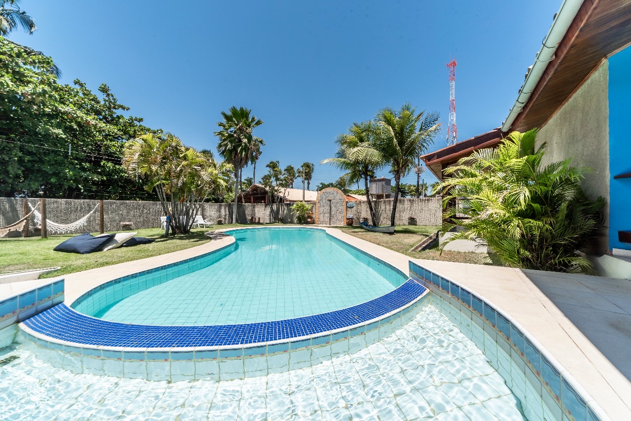 Piscina com três profundidades